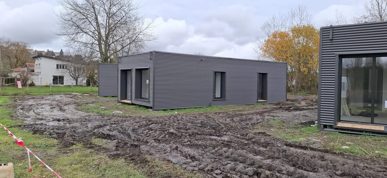 Bardage horizontal gris